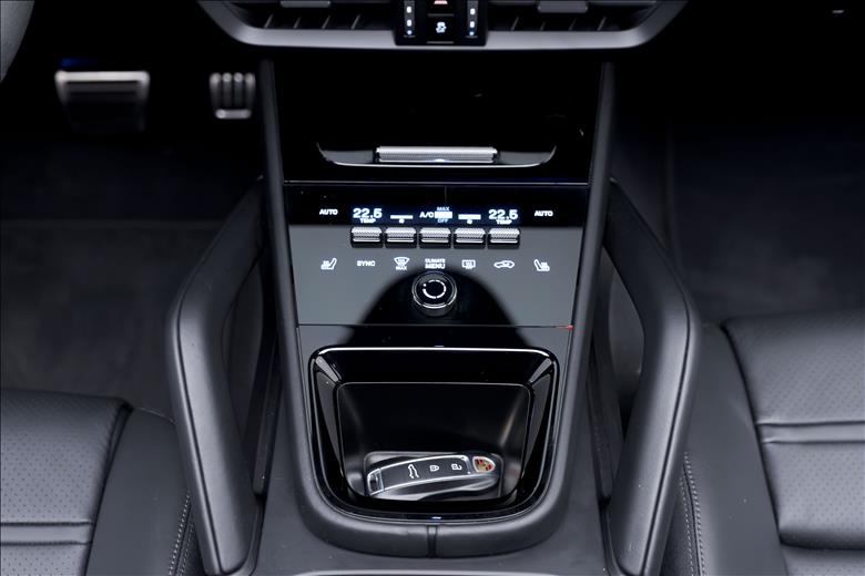 Porsche-CAYENNE-3.0 V6 S E-hybrid AWD S