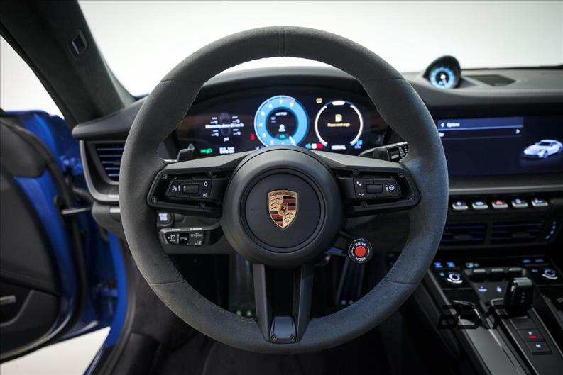 Porsche-911-3.0 24V H6 Carrera GTS