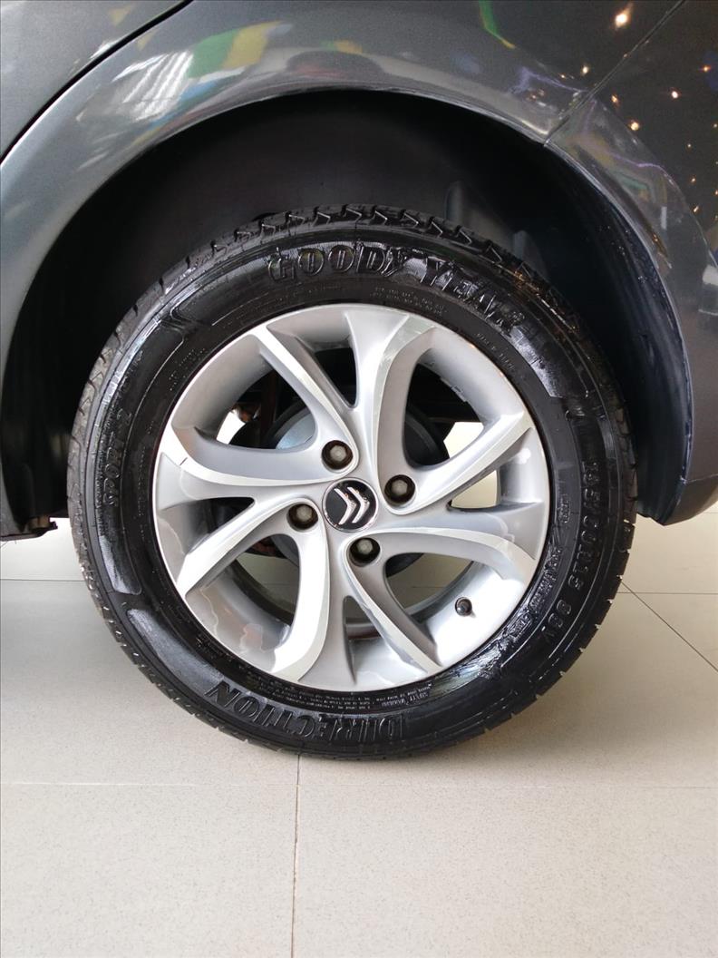  C3  1.5 Tendance 8V 17
