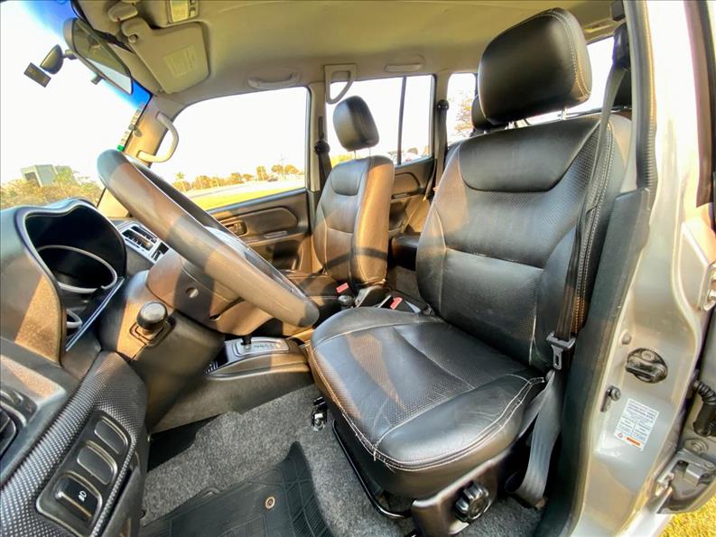 PAJERO 2.0 TR4 4X4 16V PAJERO 2.0 TR4 4X4 16V