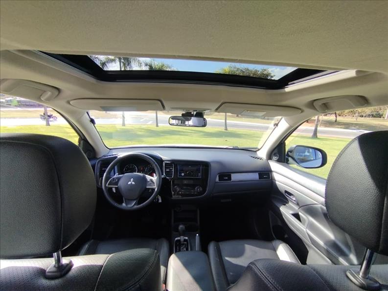  OUTLANDER  2.0 16V 7