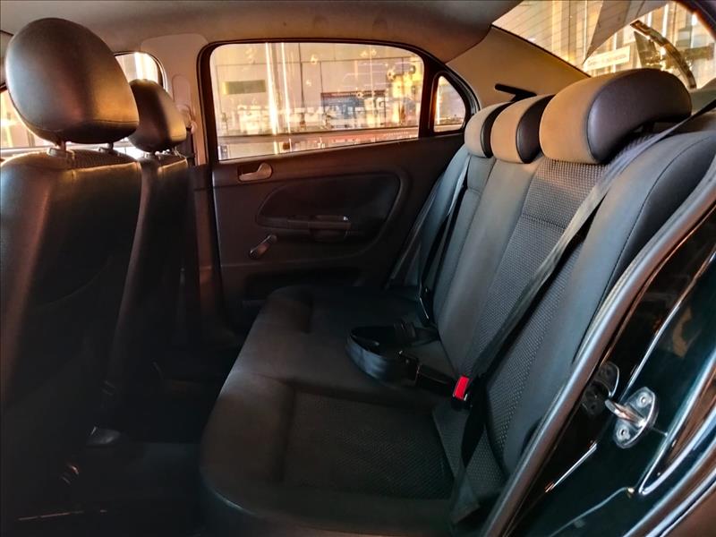  VOYAGE  1.0 MI Trendline 8V 9