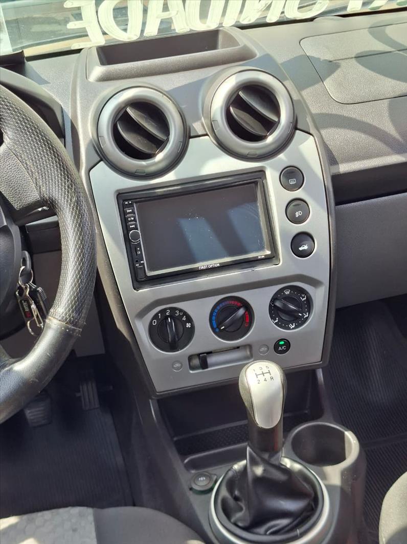  FIESTA  1.6 Rocam Hatch 8V 10