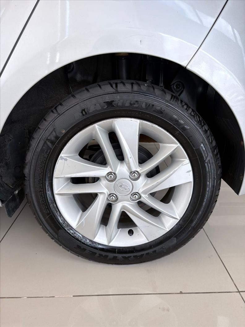  HB20  1.6 Premium 16V 17