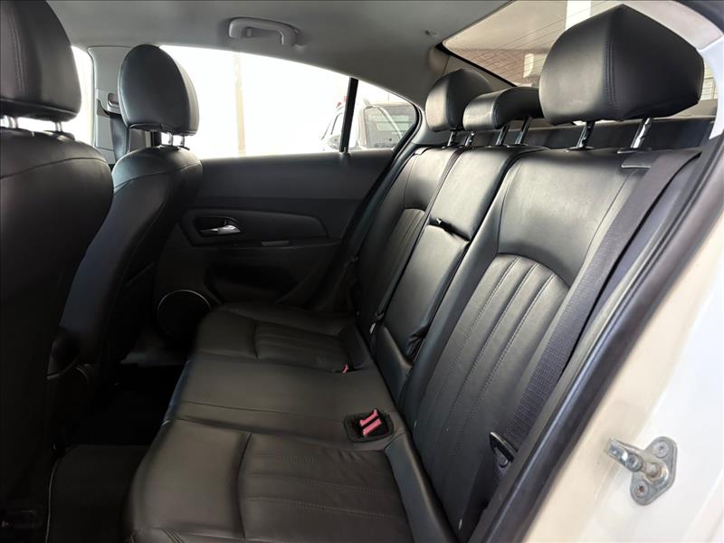 CRUZE  1.8 LT 16V 9