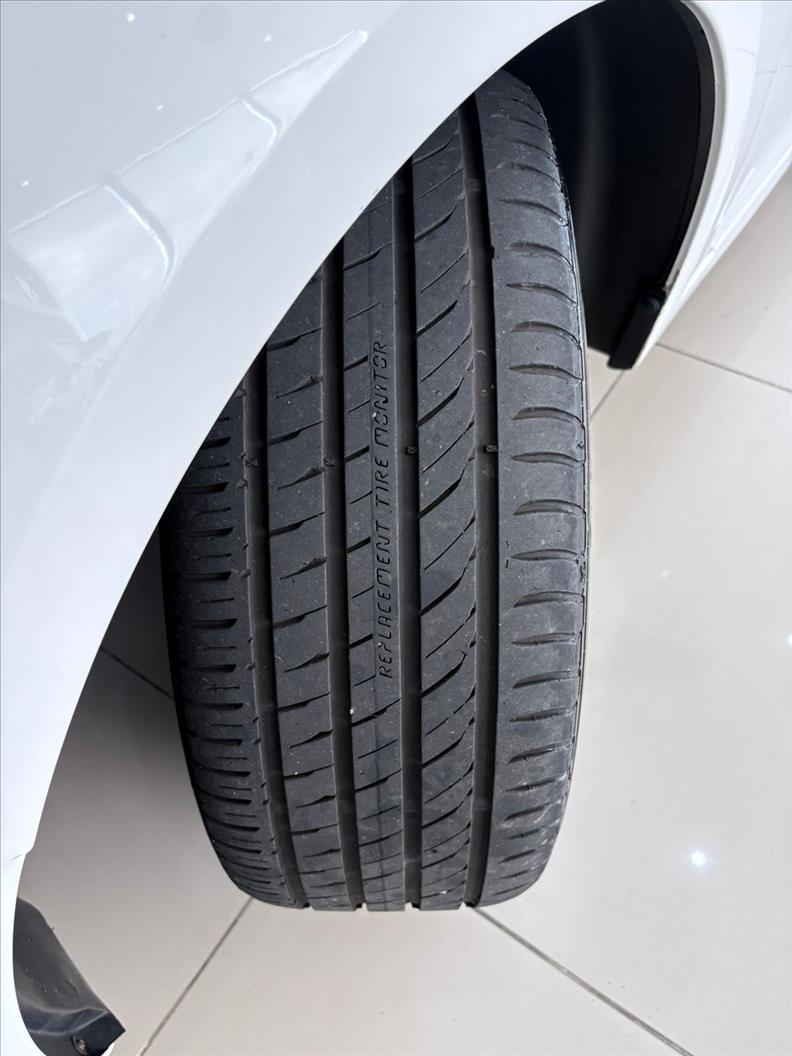  CRUZE  1.8 LT 16V 16