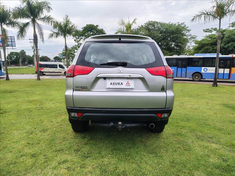  PAJERO  3.2 HPE 4X4 7 Lugares 16V Turbo Intercooler 2