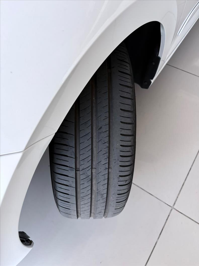  POLO  1.0 200 TSI Comfortline 16