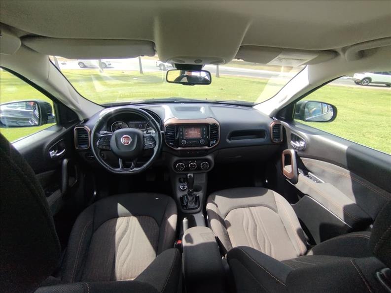  TORO  2.0 16V Turbo Volcano 4WD AT9 8