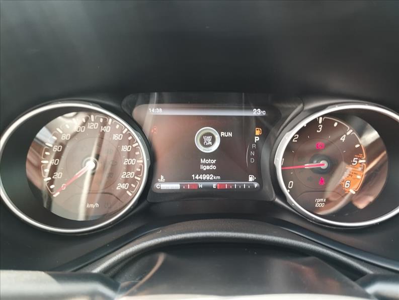  TORO  2.0 16V Turbo Volcano 4WD AT9 10