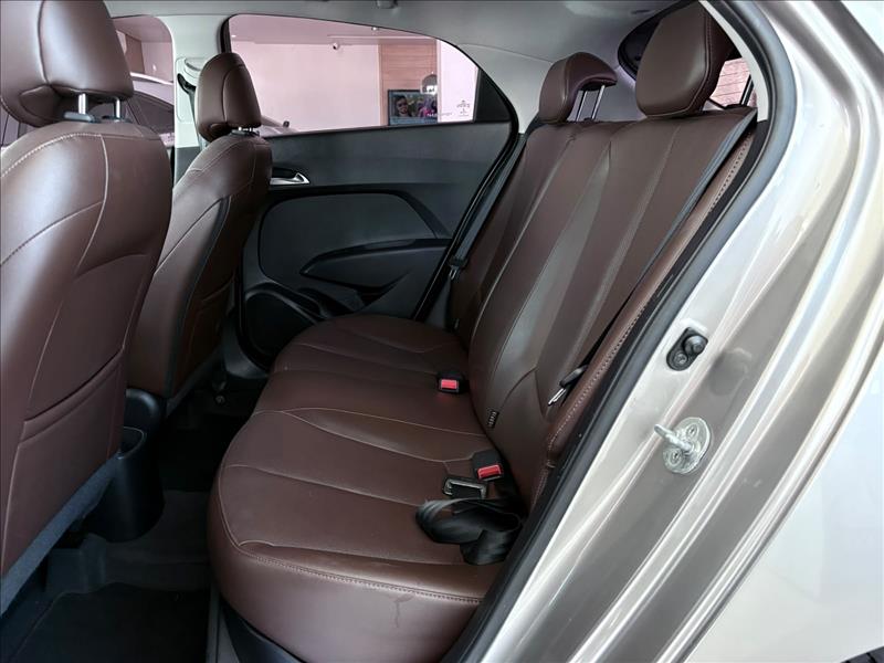  HB20  1.6 Premium 16V 9