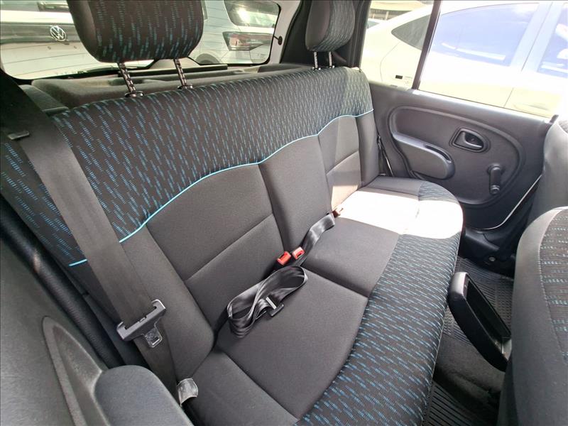  CLIO  1.0 Expression 16V 7