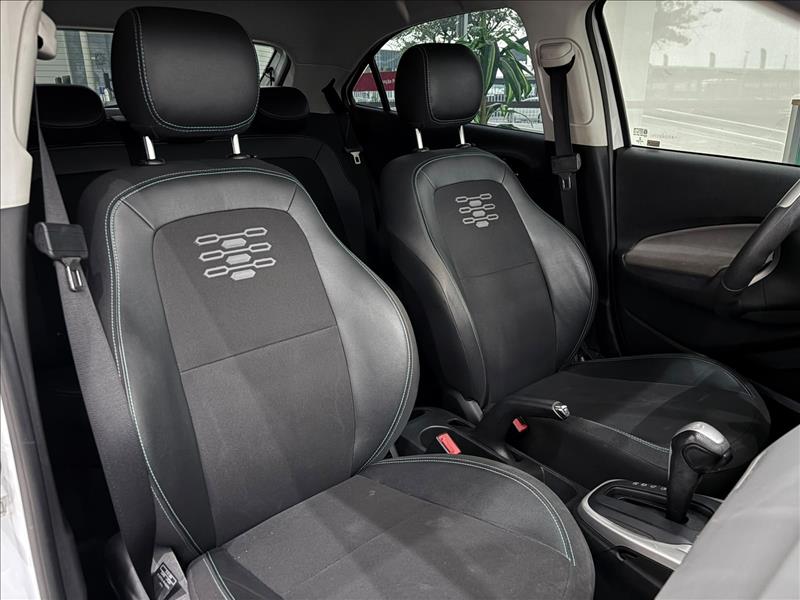  ONIX  1.4 MPFI LT 8V 6