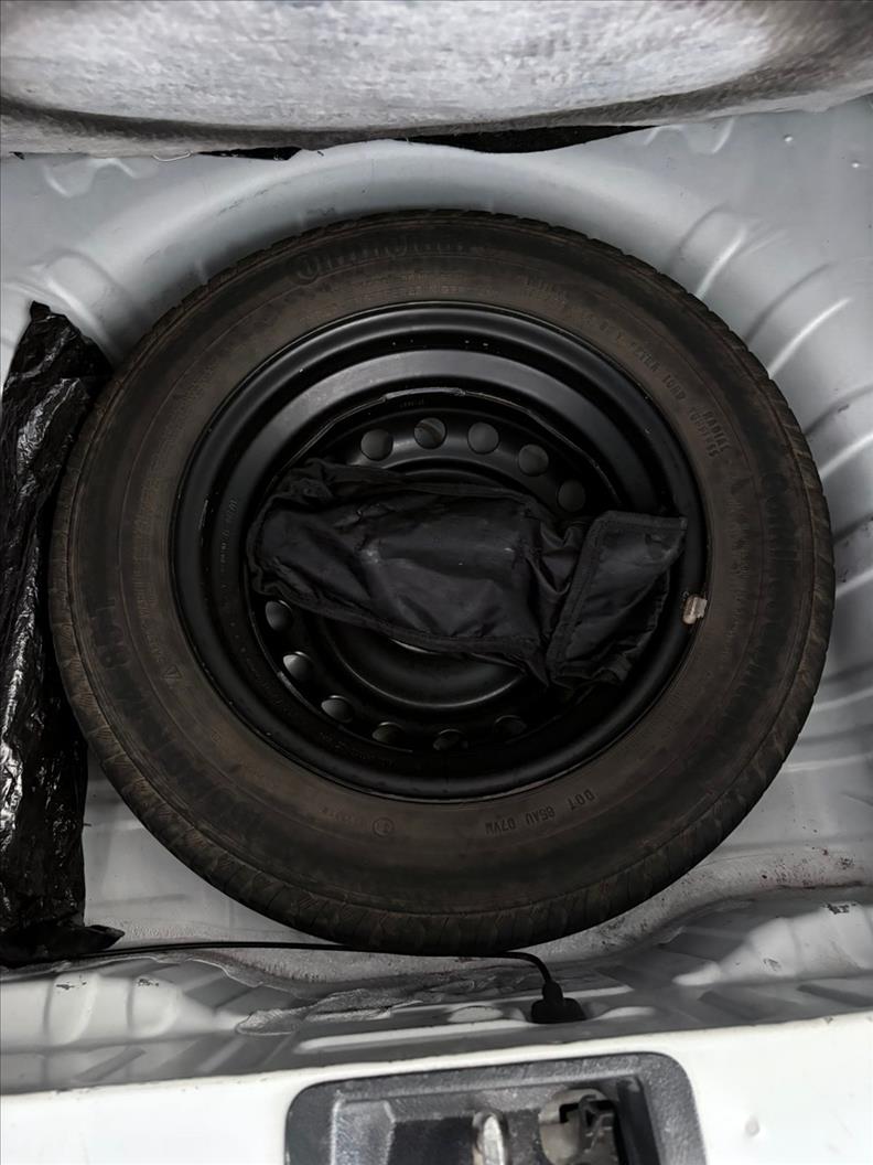  KWID  1.0 12V SCE ZEN 15