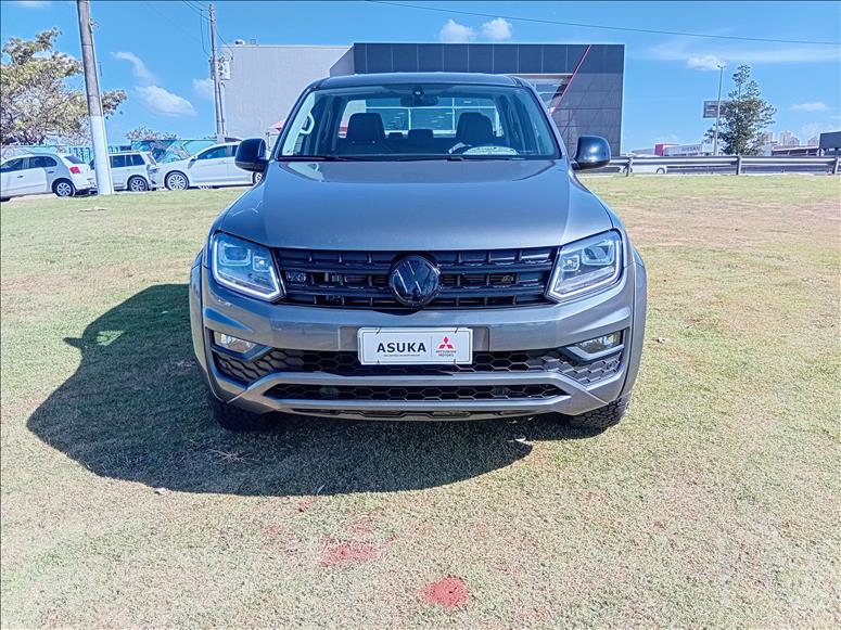 AMAROK 3.0 V6 TDI Highline Extreme CD 4motion AMAROK 3.0 V6 TDI Highline Extreme CD 4motion
