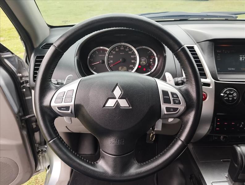  PAJERO  3.2 HPE 4X4 7 Lugares 16V Turbo Intercooler 11