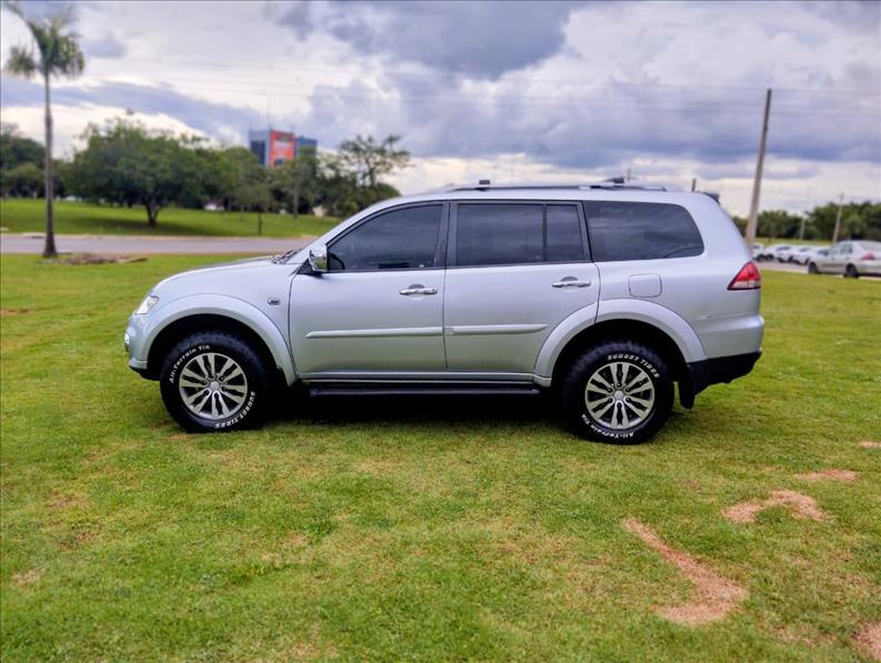  PAJERO  3.2 HPE 4X4 7 Lugares 16V Turbo Intercooler 4