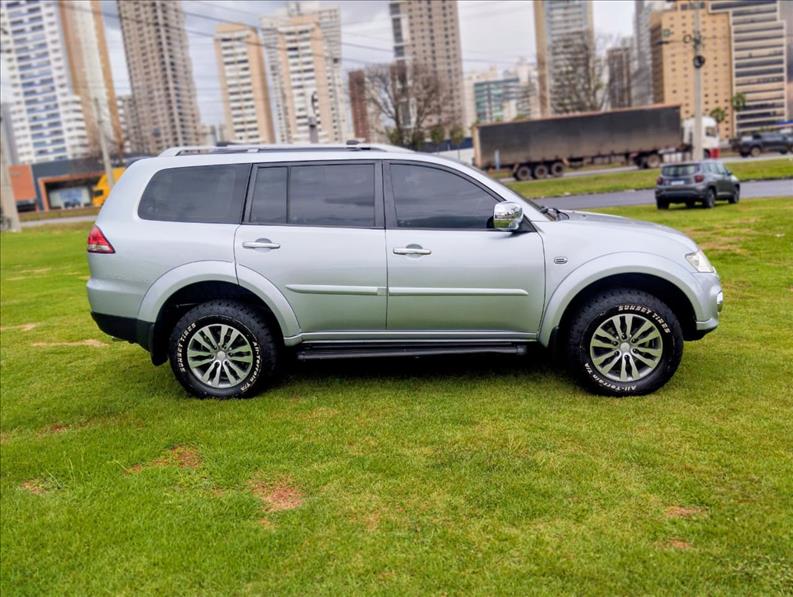  PAJERO  3.2 HPE 4X4 7 Lugares 16V Turbo Intercooler 1