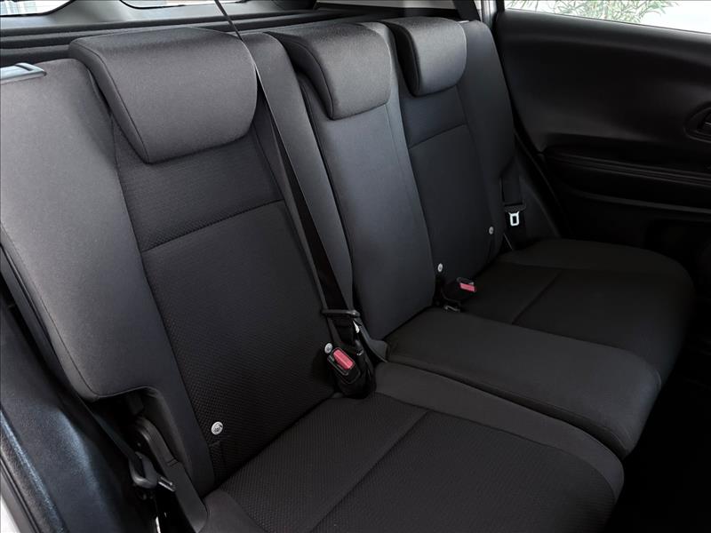  HR-V  1.8 16V EX 7