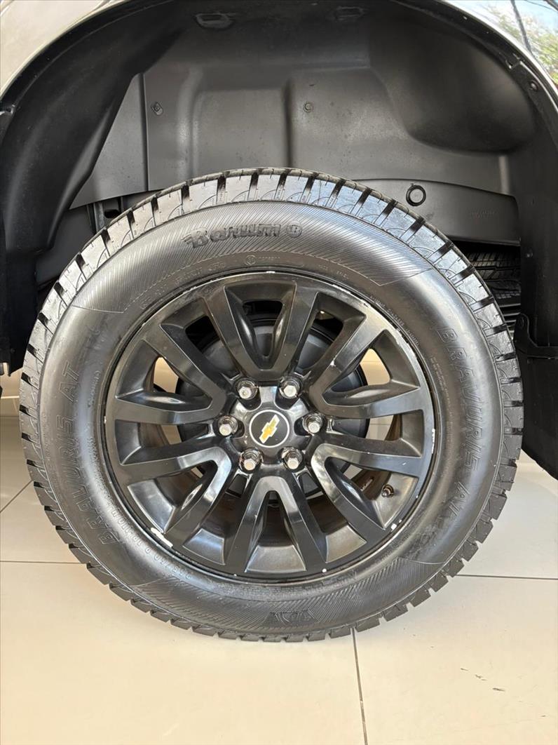 S10 2.8 High Country 4X4 CD 16V Turbo S10 2.8 High Country 4X4 CD 16V Turbo