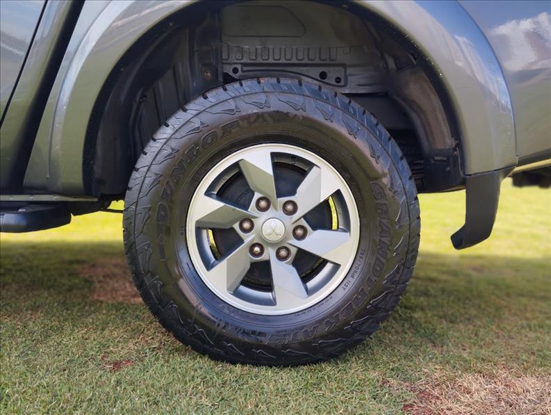  L200 TRITON  2.4 16V Turbo Sport HPE CD 4X4 14