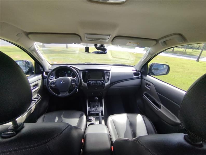  L200 TRITON  2.4 16V Turbo Sport HPE CD 4X4 9