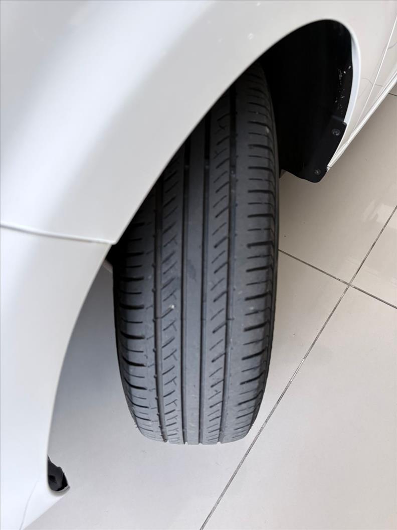  ONIX  1.0 MPFI JOY 8V 16