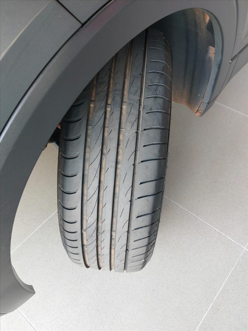  T-CROSS  1.0 200 TSI Comfortline 16