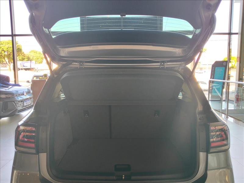  T-CROSS  1.0 200 TSI Comfortline 14