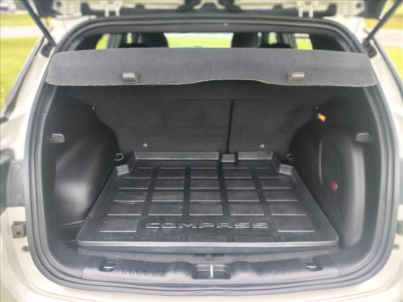  COMPASS  1.3 T270 Turbo Longitude 12