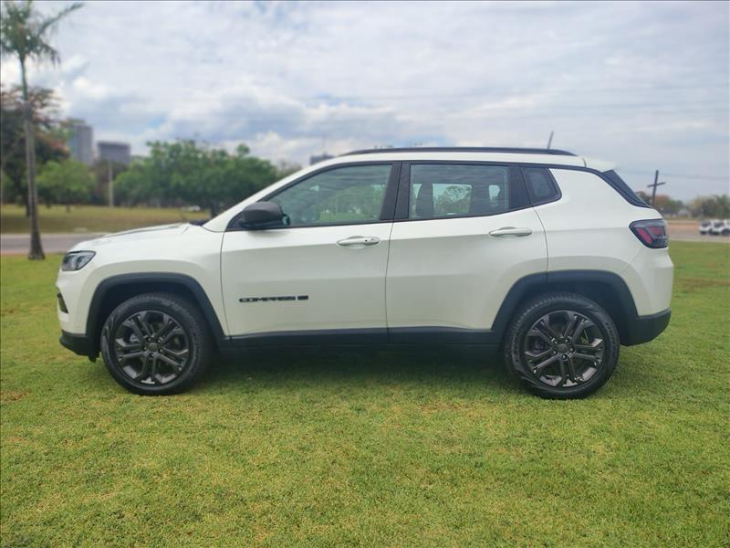  COMPASS  1.3 T270 Turbo Longitude 4