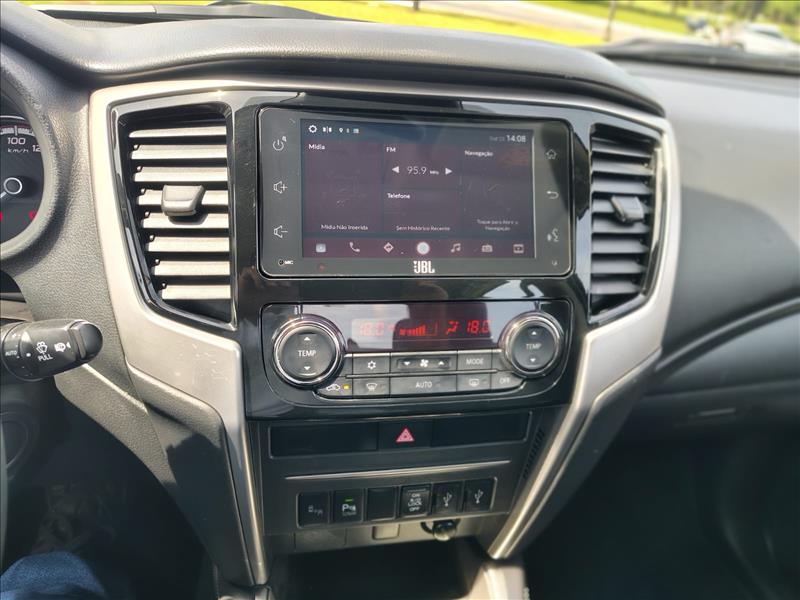  L200 TRITON  2.4 16V Turbo Sport Hpe-s CD 4X4 10