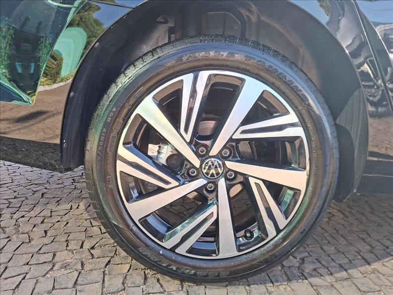  VIRTUS  1.0 200 TSI Highline 16