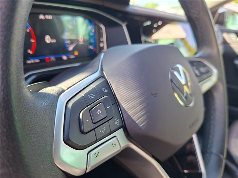  VIRTUS  1.0 200 TSI Highline 10