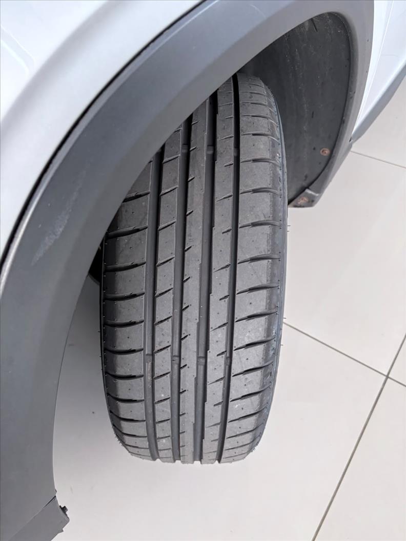  TRACKER  1.0 Turbo LTZ 15