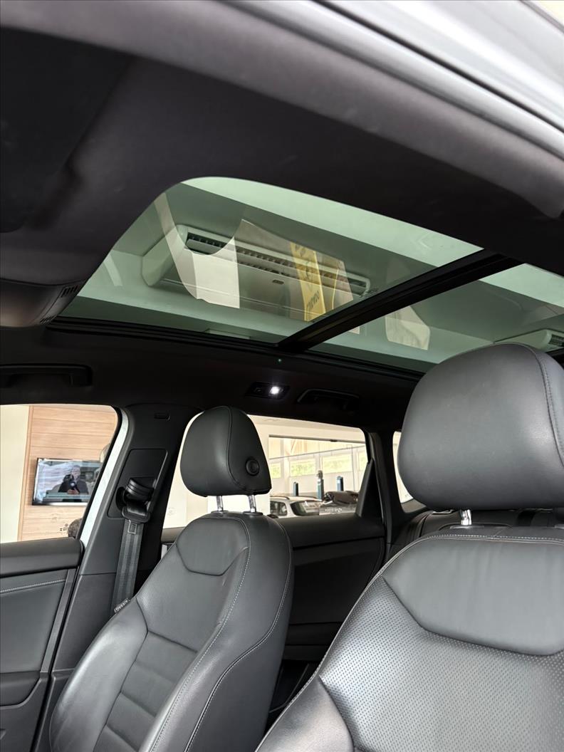  TAOS  1.4 250 TSI Highline 10