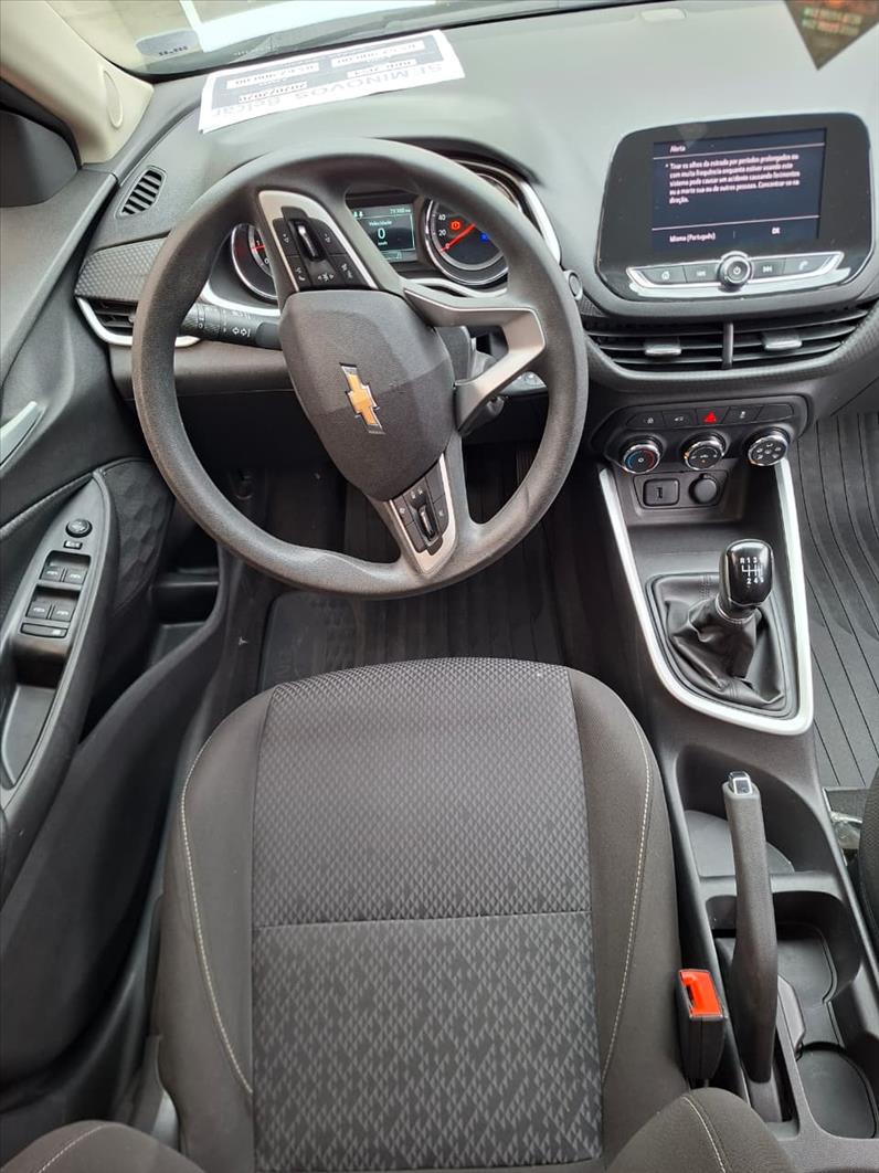  ONIX  1.0 Plus LT 9