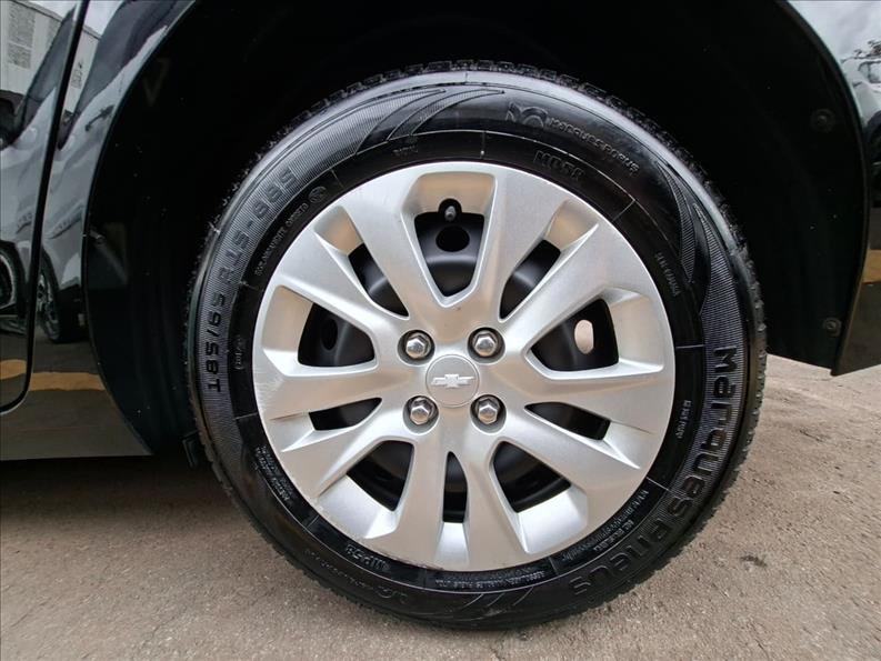  ONIX  1.0 Plus LT 14