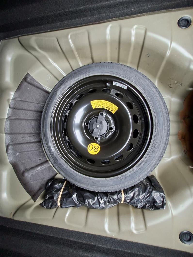  ONIX  1.0 Plus LT 13
