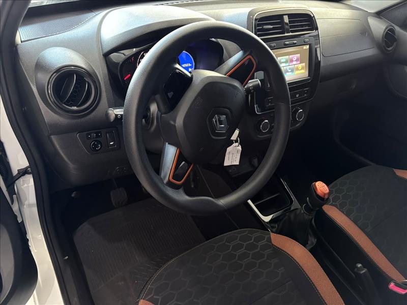 KWID  1.0 12V SCE Outsider 11
