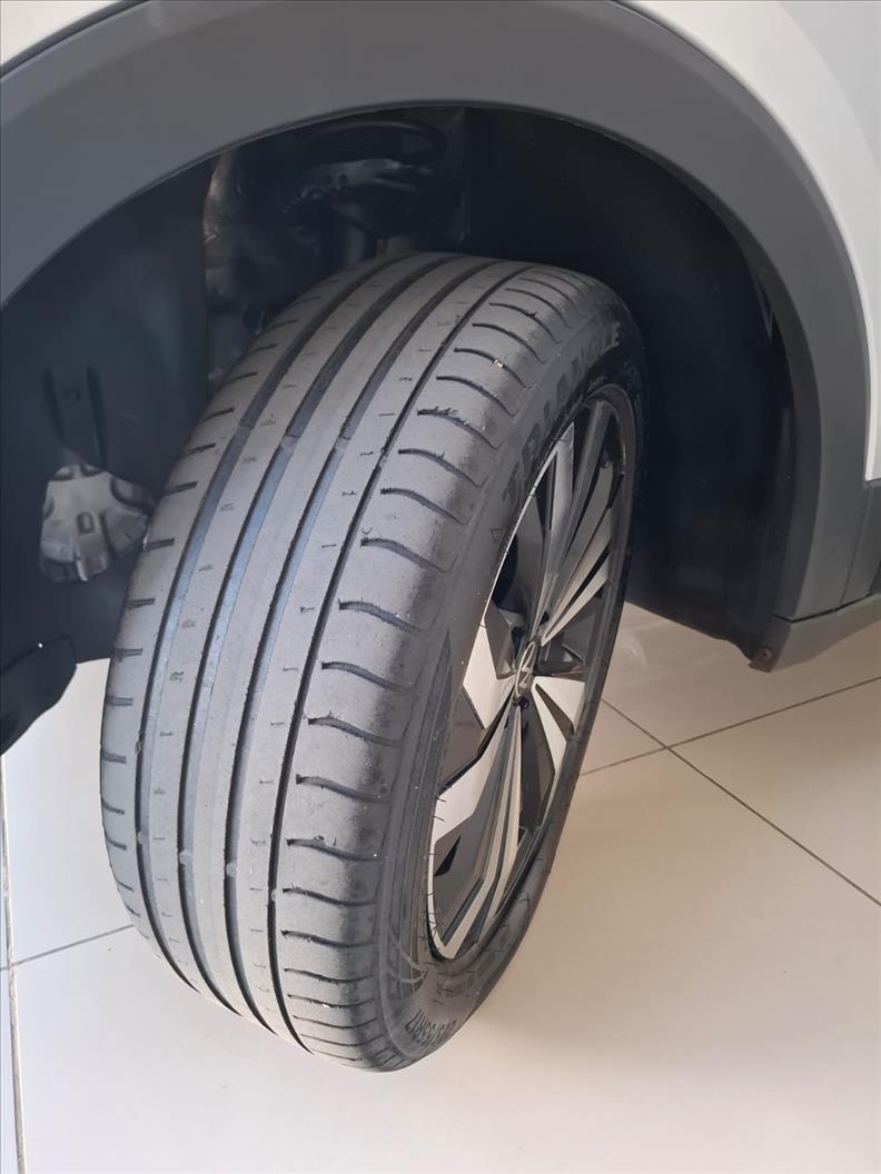 T-CROSS 1.0 200 TSI T-CROSS 1.0 200 TSI