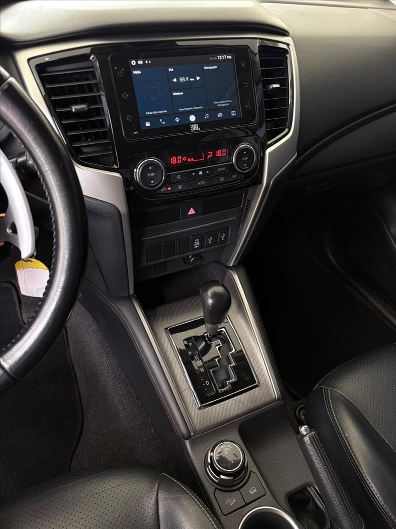  L200 TRITON  2.4 16V Turbo Sport HPE CD 4X4 12