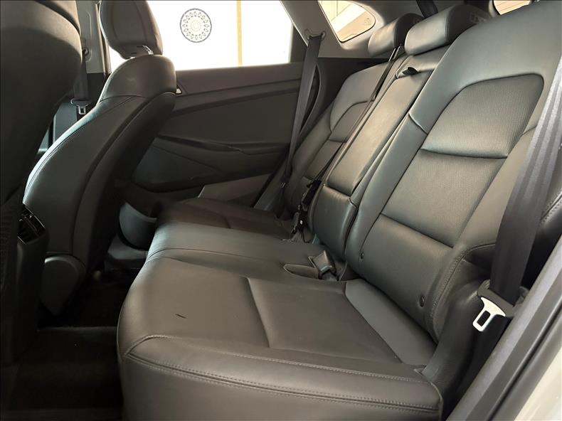  TUCSON  1.6 16V T-gdi GLS 9