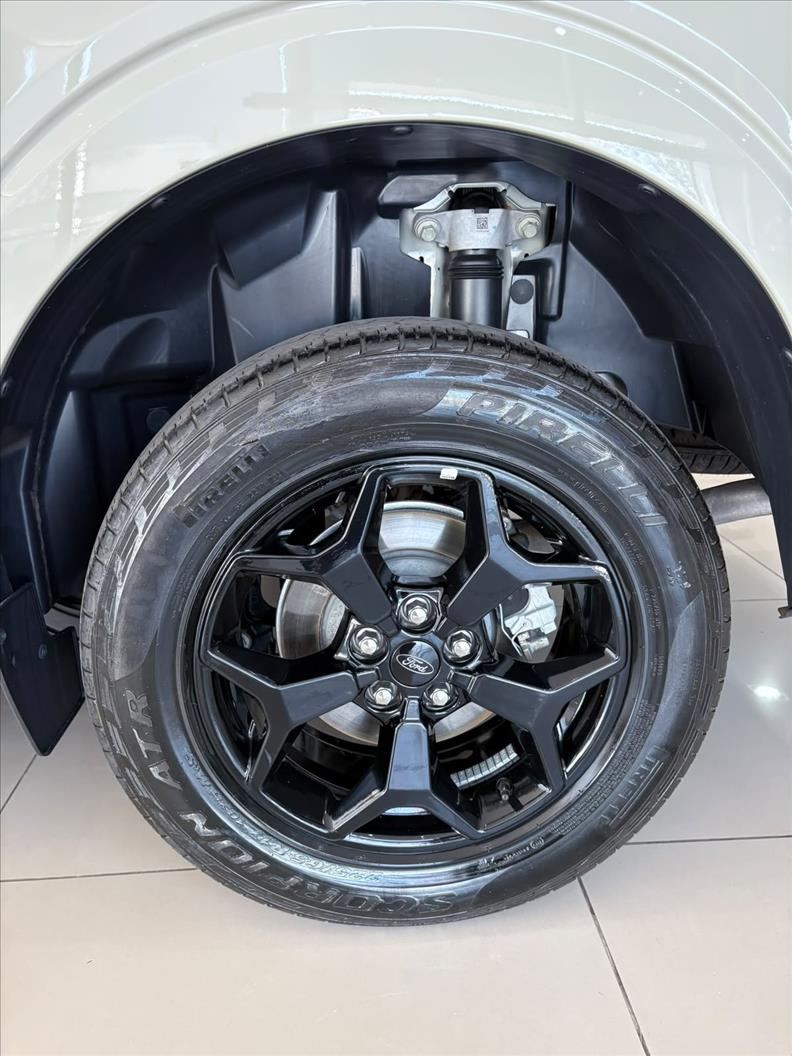  MAVERICK  2.0 Ecoboost Lariat FX4 16
