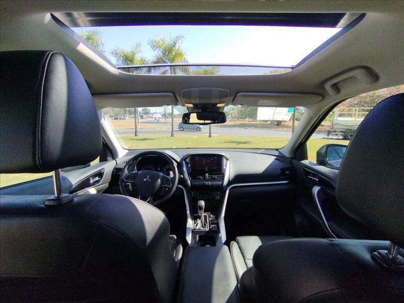  ECLIPSE CROSS  1.5 Mivec Turbo Hpe-s 8