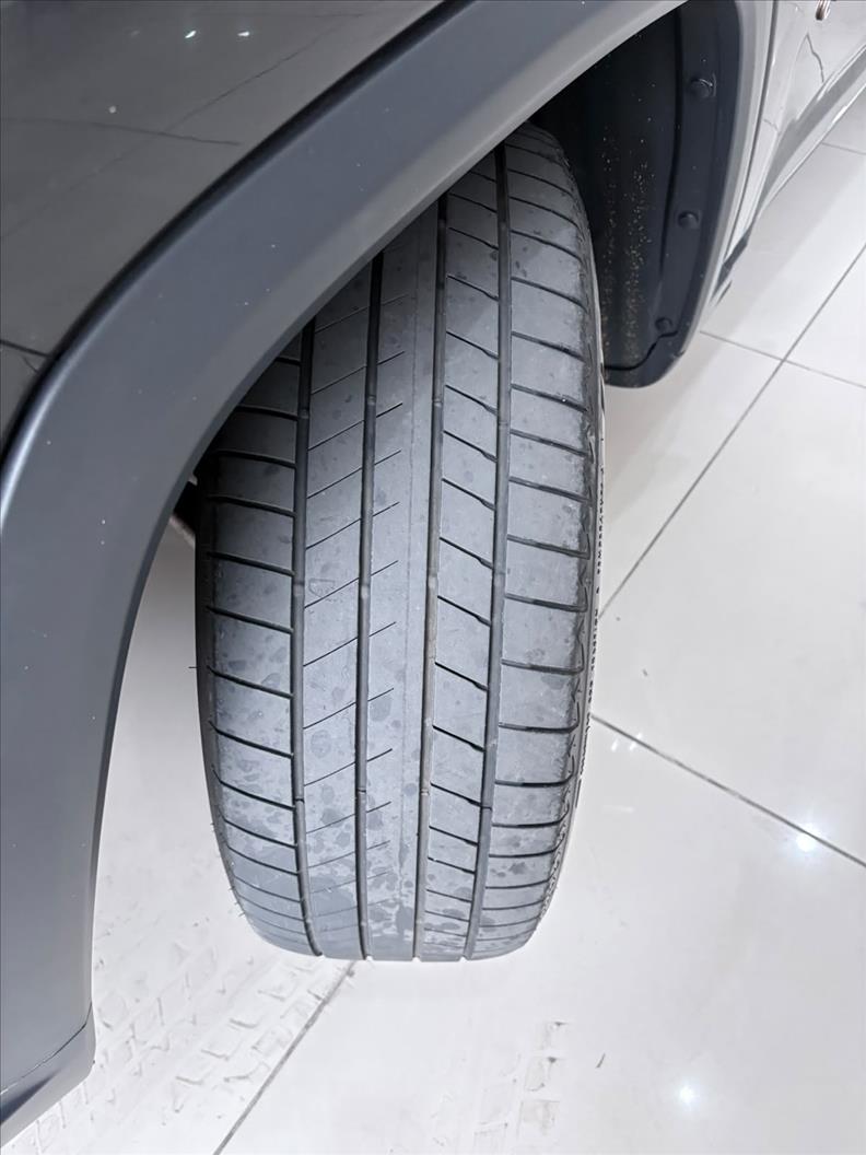  COMMANDER  1.3 T270 Turbo Limited 16