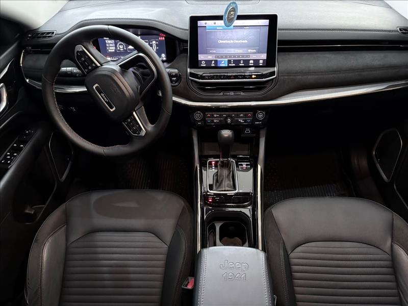 COMMANDER  1.3 T270 Turbo Limited 11