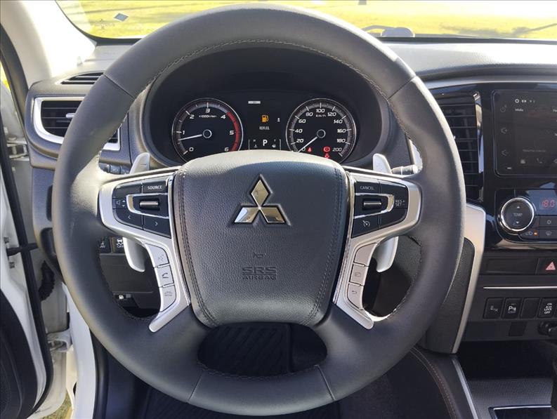  L200 TRITON  2.4 16V Turbo Sport Hpe-s CD 4X4 12