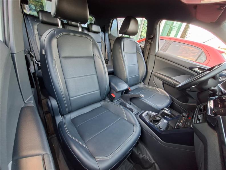  T-CROSS  1.0 200 TSI Comfortline 6