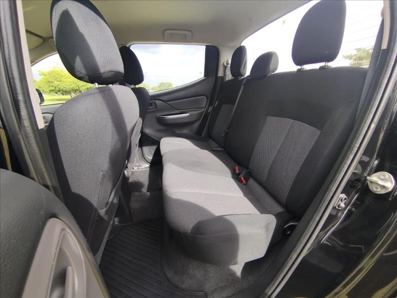  L200 TRITON  2.4 16V Turbo Outdoor GLS CD 4X4 5